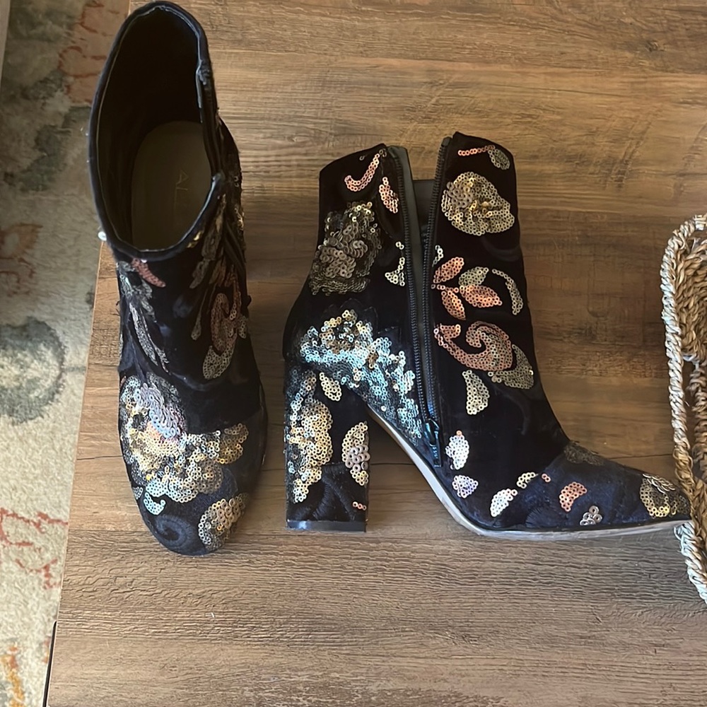 ALDO 8.5 embellished black velvet booties